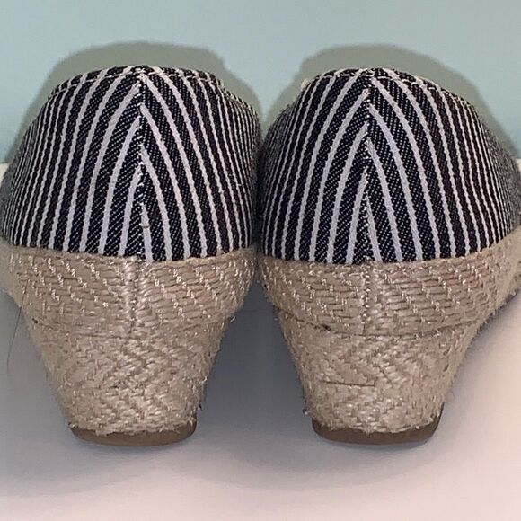 American Eagle Outfitters, Blue & White Stripe Espadrilles 2” Wedges, Size 7 - Picture 6 of 8
